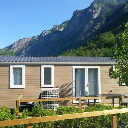 Camping 5 Etoiles - Piscine - Eeceff Le Bourg-dʼOisans Exterior foto