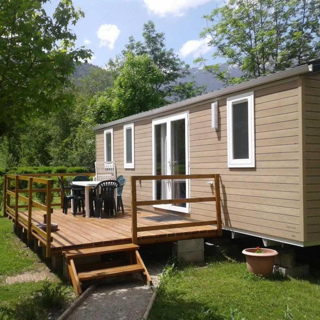 Camping 5 Etoiles - Piscine - Eeceff Le Bourg-dʼOisans Exterior foto
