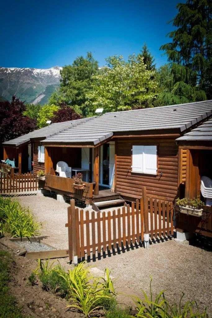 Camping 5 Etoiles - Piscine - Eeceff Le Bourg-dʼOisans Exterior foto